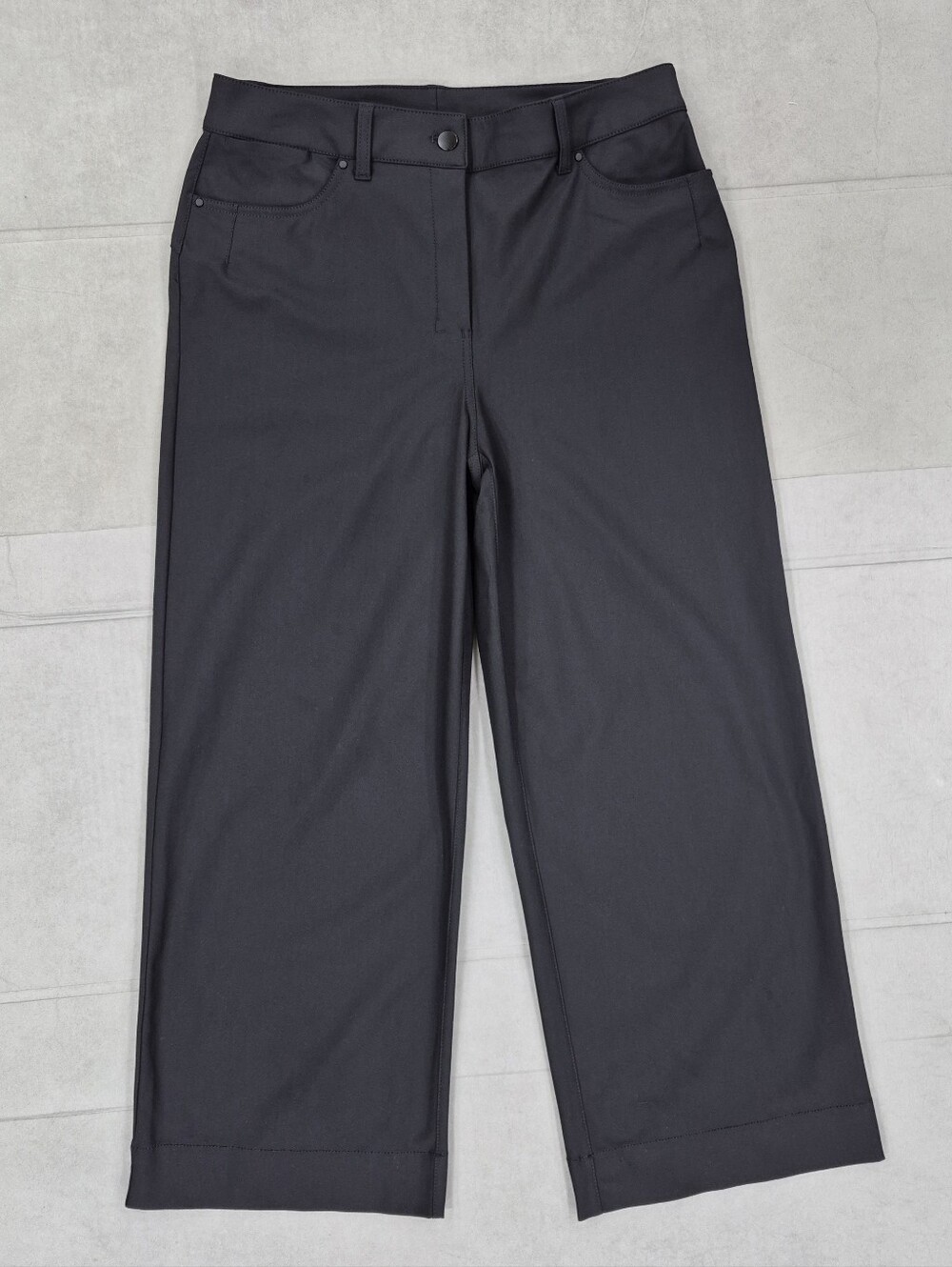 Lululemon City Sleek Pant women's 30 black 7/8 Length Wide-Leg performance